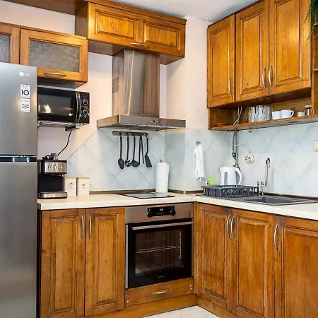 Spacious Flat With Garage - Steps From The Sea Garden By Flat Manаger Апартаменти Варна